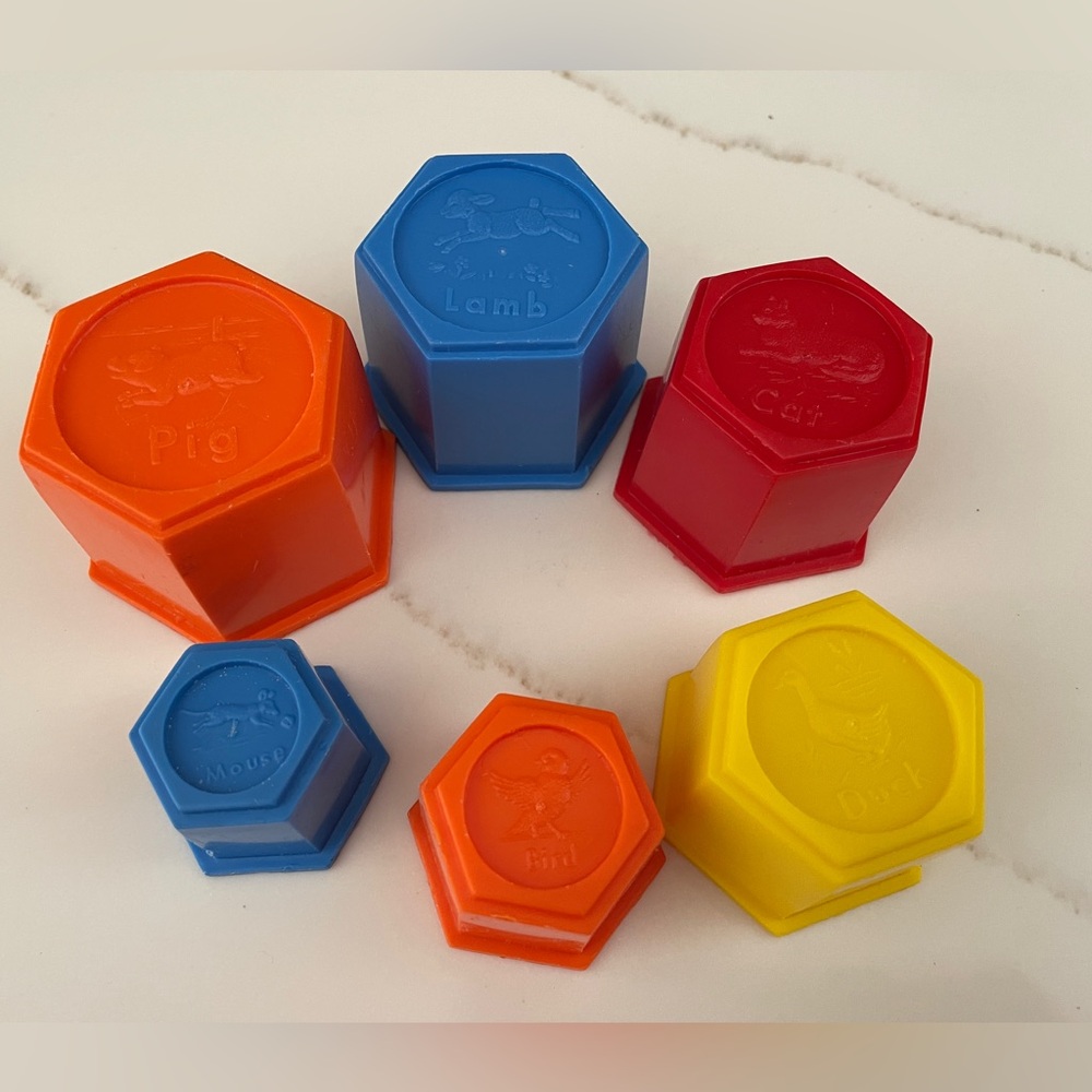 Vintage Hexigon Shaped Stacking Toy 6 Cups